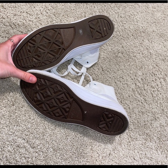 White high top converse - Picture 5 of 5